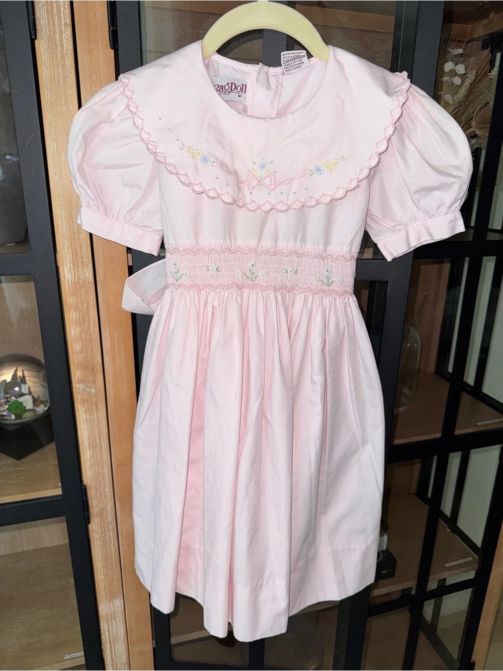 Vintage heirloom smocked dress embroidered bow scalloped toddler girl bib collar